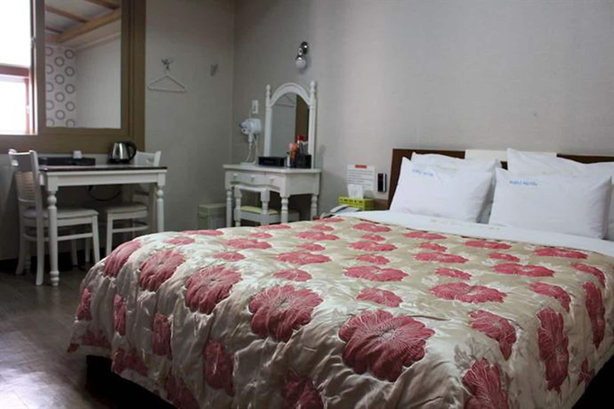 Tiffany Motel Mokpo Exterior photo